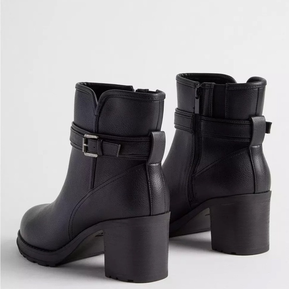 Torrid Side Buckle Heeled Bootie NWT Size 10w - Picture 2 of 5